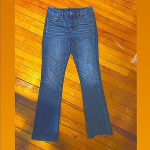 EUC - AE Curvy Skinny Kick Jeans - Sz 6